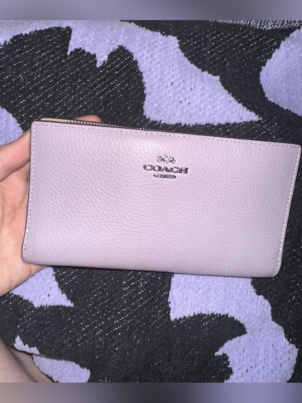 Coach Medium ID Zip Wallet Light Lavender purple
